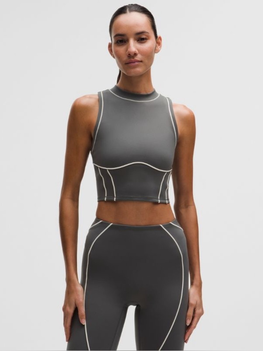 Ultralu Contour-Seam Lululemon set in Onyx Grey